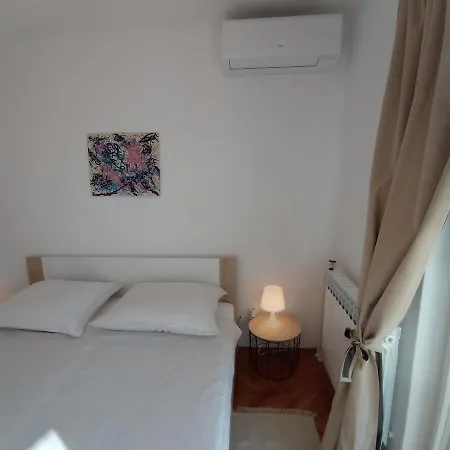 Apartman Monas Iii Pjescana Uvala