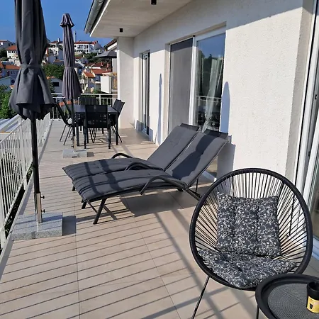 Monas Iii Apartment Pjescana Uvala